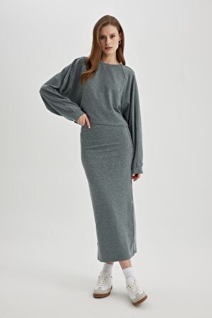 DeFacto Relax Fit Bisiklet Yaka Basic Düz Uzun Kollu Tişört C3118AX24SPGN1175