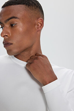 Standart Fit Normal Kesim Bisiklet Yaka Triko Kazak