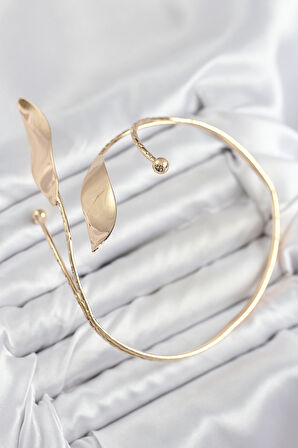 Pirinç Yaprak Model Gold Renk Kadın Pazu Bileklik