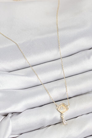 Pirinç Zirkon Taşlı İstiridye Model Gold Renk Kadın Kolye