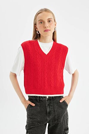 DeFacto Coool Slim Fit Dar Kesim Basic Düz V Yaka Kırmızı Triko Süveter D4680AX24AURD56
