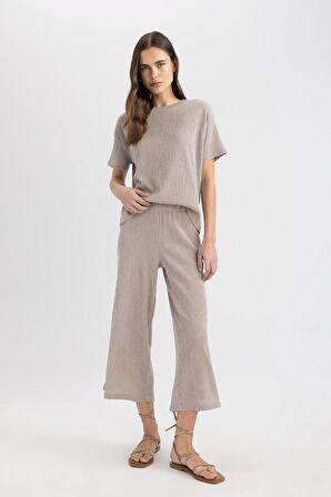 DeFacto 	Wide Leg Geniş Bol Paça Normal Bel Bürümcük Kapri Pantolon C4329AX24SPGR302