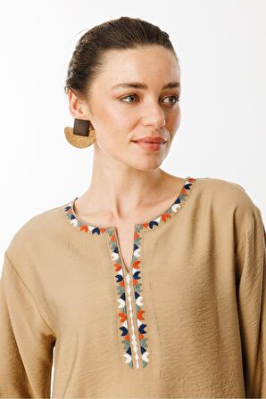 Kadın Açma Yaka Yakası Etnik Nakışlı Gömlek Taş