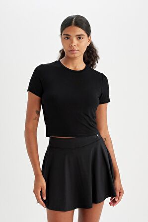 DeFactoFit Crop Bisiklet Yaka Sporcu Kısa Kollu Tişört D2200AX24AUBK81