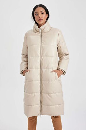 DeFacto Su İtici Uzun Şişme Mont Parka Oversize Geniş Kalıp Dik Yaka Fermuarlı Suni Deri A0990AX23CWBG132