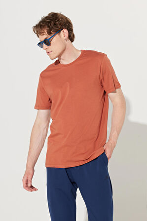 Slim Fit Dar Kesim %100 Pamuk Bisiklet Yaka Kısa Kollu Tişört