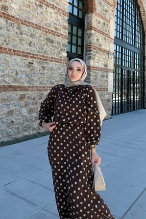 Ela Puantiyeli Tesettür Takım