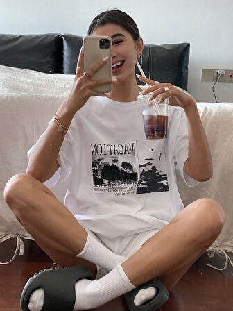Unisex Pamuklu Beyaz Oversize "Vacation" Baskılı Bisiklet Yaka Rahat Günlük T-shirt