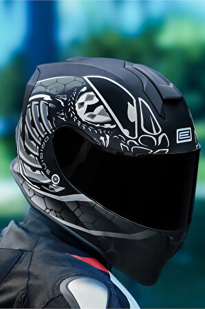 Dinamo Fighter Mat Siyah-Beyaz Kask