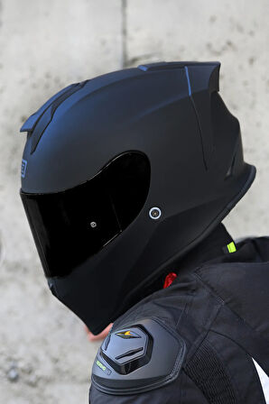Dinamo Evo Mat Siyah Kask