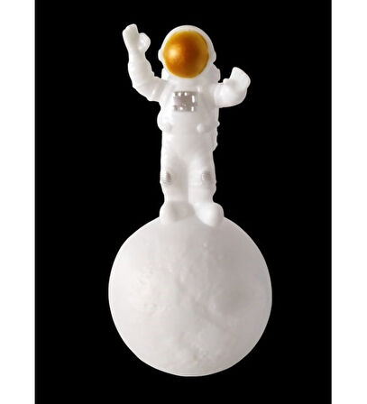 Ay Üstünde Astronot Tasarımlı Gece Lambası