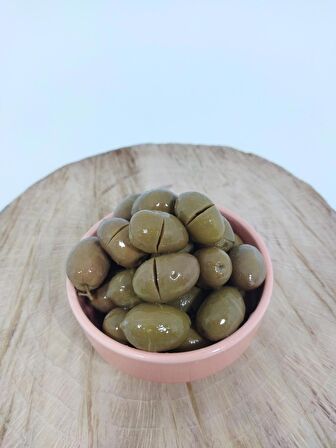 Selçuk Cinsi Kırma Tatlanmış Zeytin 5 Kg Eski Sezon Ürünü