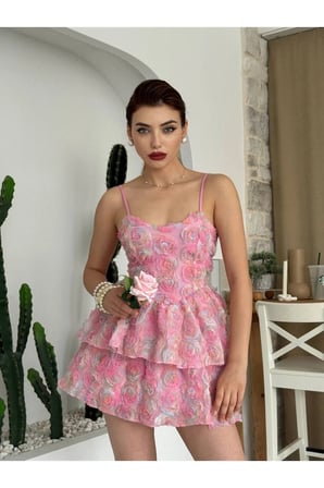 Kadın 3D Çiçek Desenli Askılı Mini Elbise – Kat Kat Volanlı Romantik Elbise
