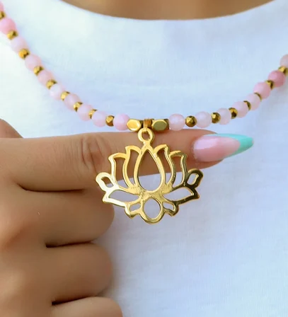 Doğal Taş Pembe Kuvars Ametist Hematit Doğal Taşlı Lotus Çiçeği Kadın Kolye Euk55Pka Ruhsal Arınma, Sevgi Ve Enerji Kalkanı
