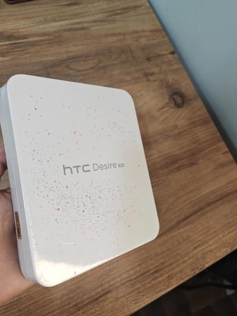 HTC Desire 825 SIFIR