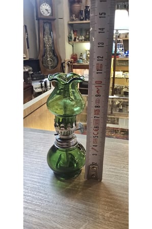 Vintage Yeşil Cam Gaz Lambası – Dekoratif Antika Obje