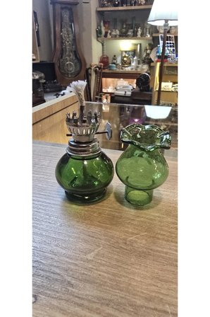 Vintage Yeşil Cam Gaz Lambası – Dekoratif Antika Obje