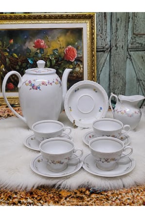 Vintage Porselen Çay Servis Takımı – 4 Kişilik | Demlik, Sütlük ve Fincan Takımı