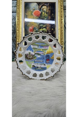Vintage Porselen Ajurlu Niagara Falls / Kanada Temalı Dekoratif Duvar Tabağı