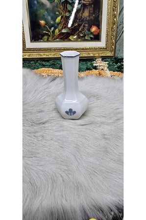 Nadir Bulunur Vintage Porselen Minyatür Vazo / Çiçeklik