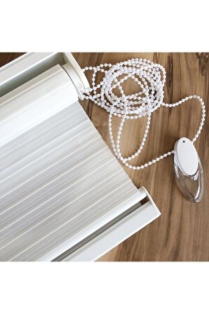 Beyaz Pliseli Alüminyum Kasa Zebra Perde Eteksiz