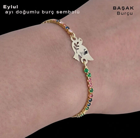 Sonbaharın huzurunu taşıyan, Estetik Kuş Motifli, 14 Ayar Altın Plakalı ve Göz Alıcı Renkli Taşlı Eylül Bilekliği