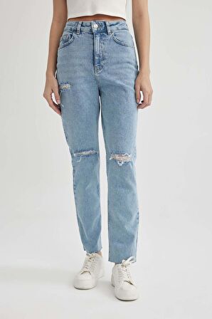 DeFacto Mary Vintage Straight Fit Yırtık Detaylı Yüksek Bel Paça Ucu Kesik Bilek Boy Jean Yıkamalı Pantolon C1317AX24SMNM85