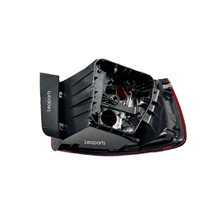 LEOPARTS Volkswagen Jetta 7 Stop Lambası Dış Sağ 2014-2017 5C6945096H