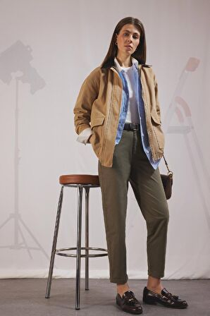 DeFacto Carrot Fit Kemerli Gabardin Pantolon Cepli Yüksek Bel Düz Paça D7413AX24AUKH260
