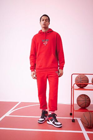 DeFactoFit NBA Chicago Bulls Standart Fit Kapüşonlu Cepli Sweatshirt B3884AX24SPBR244
