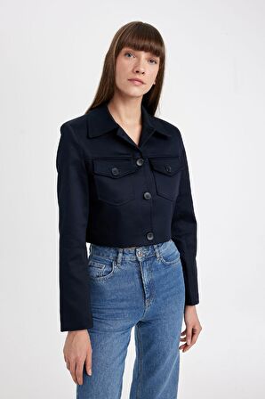 DeFacto Crop Gömlek Yaka Düğmeli Cep Detaylı Blazer Ceket D4276AX24AUNV253