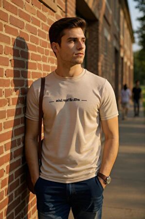 Erkek Slim Fit Enjeksiyon Baskılı Pamuklu T-Shirt