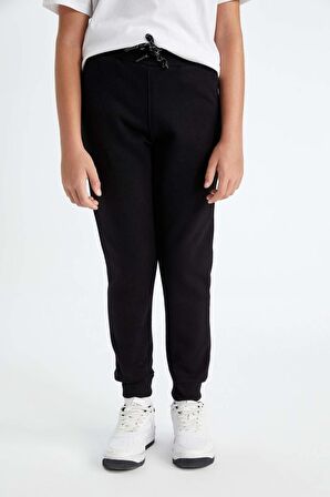 DeFacto Erkek Çocuk Siyah Beli Paçası Lastikli Cepli Jogger Okul Eşofman Altı K8852A624AUBK81