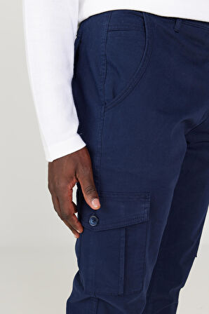 Erkek Lacivert Slim Fit Dar Kesim Kargo Cepli Pamuklu Esnek Pantolon