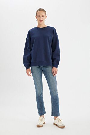 DeFacto Oversize Geniş Kalıp Bisiklet Yaka Kalın Basic Düz Sweatshirt Y1346AZ24WNNV241