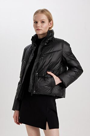 DeFacto Su İtici Şişme Mont Dik Yaka Fermuar Çıtçıtlı Cepli C5163AX23WNBK27