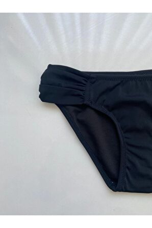 Siyah Kalın Kenarlı Dar Kalıp Bikini Altı