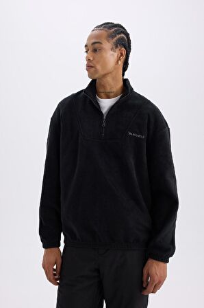 DeFacto Comfort Regular Fit Rahat Kalıp Fermuarlı Dik Yaka Baskılı Polar Sweatshirt C7794AX24AUBK81