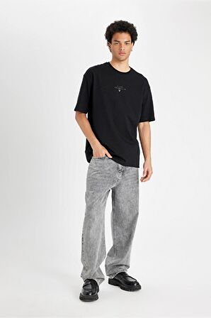 DeFacto Vikings Valhalla Boxy Fit Bisiklet Yaka Kısa Kollu Tişört C6518AX24AUBK81