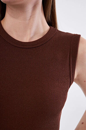  Kahverengi Fitlilli Likralı Pamuklu Bisiklet Yaka Kolsuz Tshirt Atlet