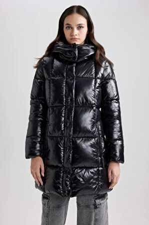 DeFacto Su İtici Puffer Uzun Şişme Mont Parka Parlak Kumaş Fermuar Çıtçıt Kapamalı Cepli A9947AX23WNBK27