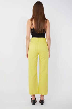 Basic Paçası Kesik Jean Pantolon Fıstık Yeşili Kadın