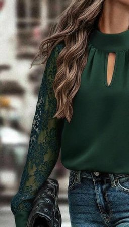 Kadın Uzun Kollu Göğüs Pencere Detay Yaka Boğazlı Kolları Tüllü Sandy Bluz