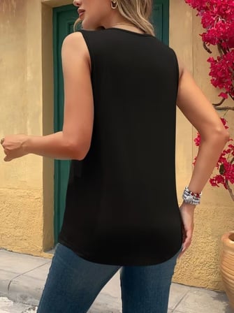 Kadın Askılı Geometrik Yaka Detaylı Pileli Viskon Bluz
