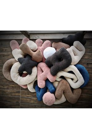 Peluş F Harf yastık , dekoratif kırlent , pembe teddy kumaş , büyük boy 50 cm