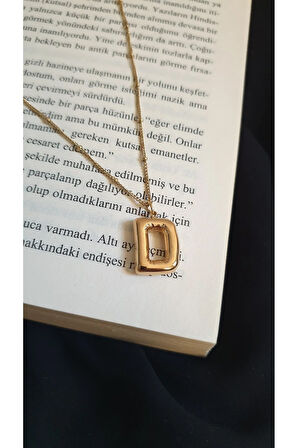 HARF KOLYE D HARF ÇELİK SU YOLU BAGET TAŞLI ANTİALERJİK 1 YIL RENK GARANTİLİ 45 CM FMACCESORİES