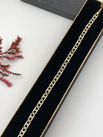 Her Kombine Uygun! Xuping Taşlı Altın Renk Kadın Bileklik 14 K Gold Renk 20 Cm kutulu Renk Atmaz