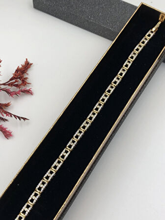 Her Kombine Uygun! Xuping Taşlı Altın Renk Kadın Bileklik 14 K Gold Renk 20 Cm kutulu Renk Atmaz