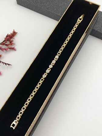 Şıklığın Tamamlayıcısı! Xuping Rose Renk Kadın Bileklik Bakır Renk 16 Cm kutulu Renk Atmaz