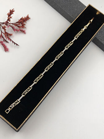 Şıklığın Tamamlayıcısı! Xuping Altın Renk Kadın Bileklik 14 K Gold Renk 17+2 Cm kutulu Renk Atmaz